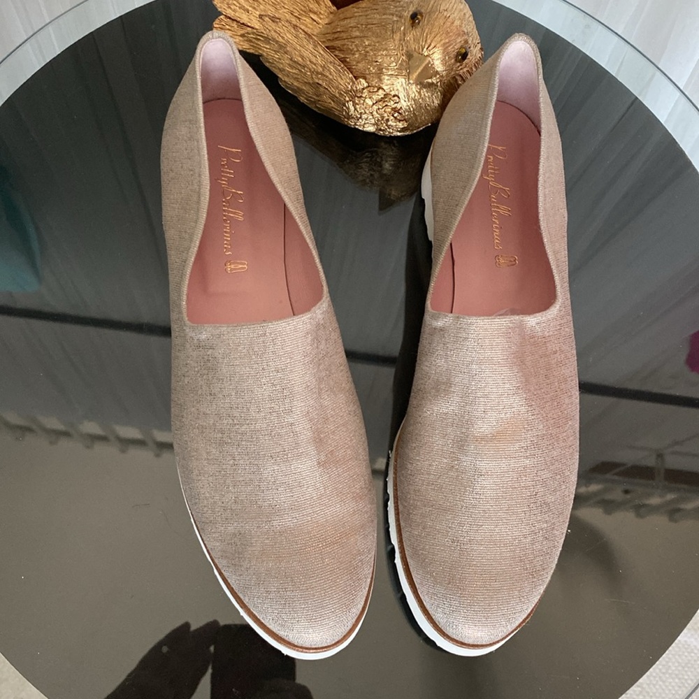 Pretty Ballerinas “Charlize” loafers sand colour and rose gold metallic Size 42
